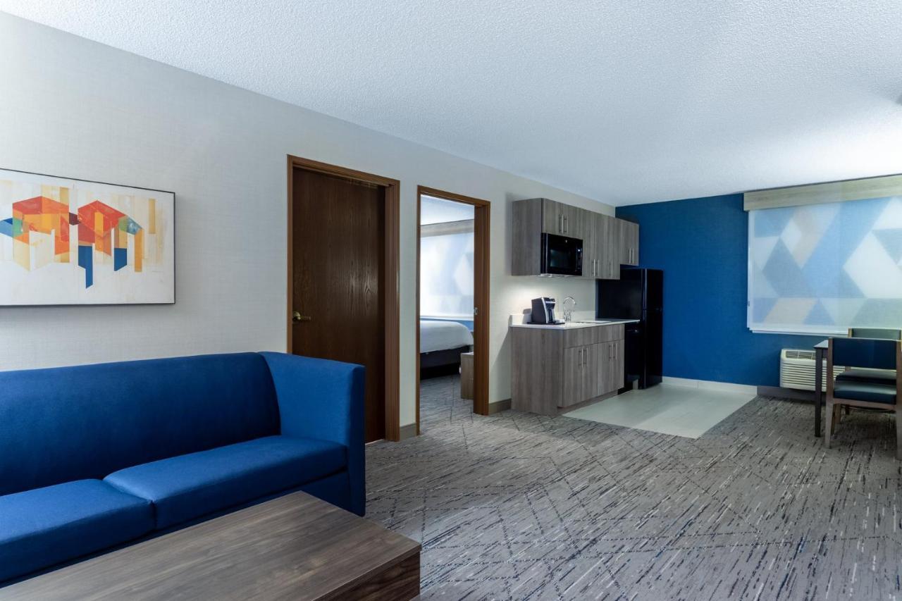 Holiday Inn Express Hotel & Suites-St. Paul By Ihg Vadnais Heights Exterior foto